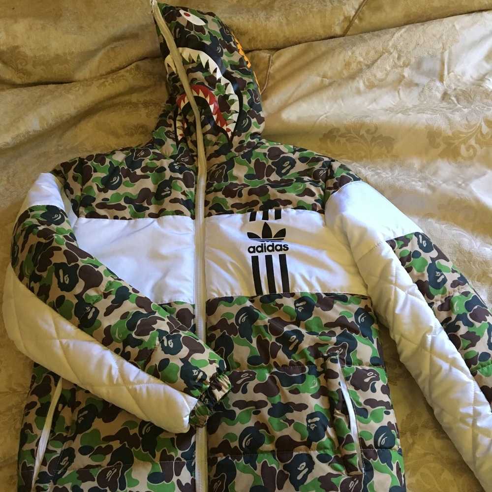 FW16 Bape X adidas Firebird Shark Puffer M